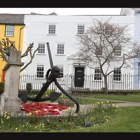 Monmouth House Apartments, Lyme Regis Old Town, Dog Friendly, Parking Extérieur photo