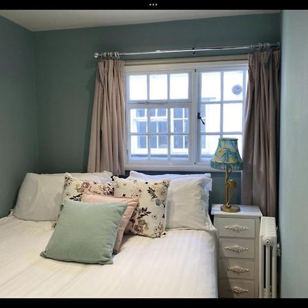 Monmouth House Apartments, Lyme Regis Old Town, Dog Friendly, Parking Extérieur photo