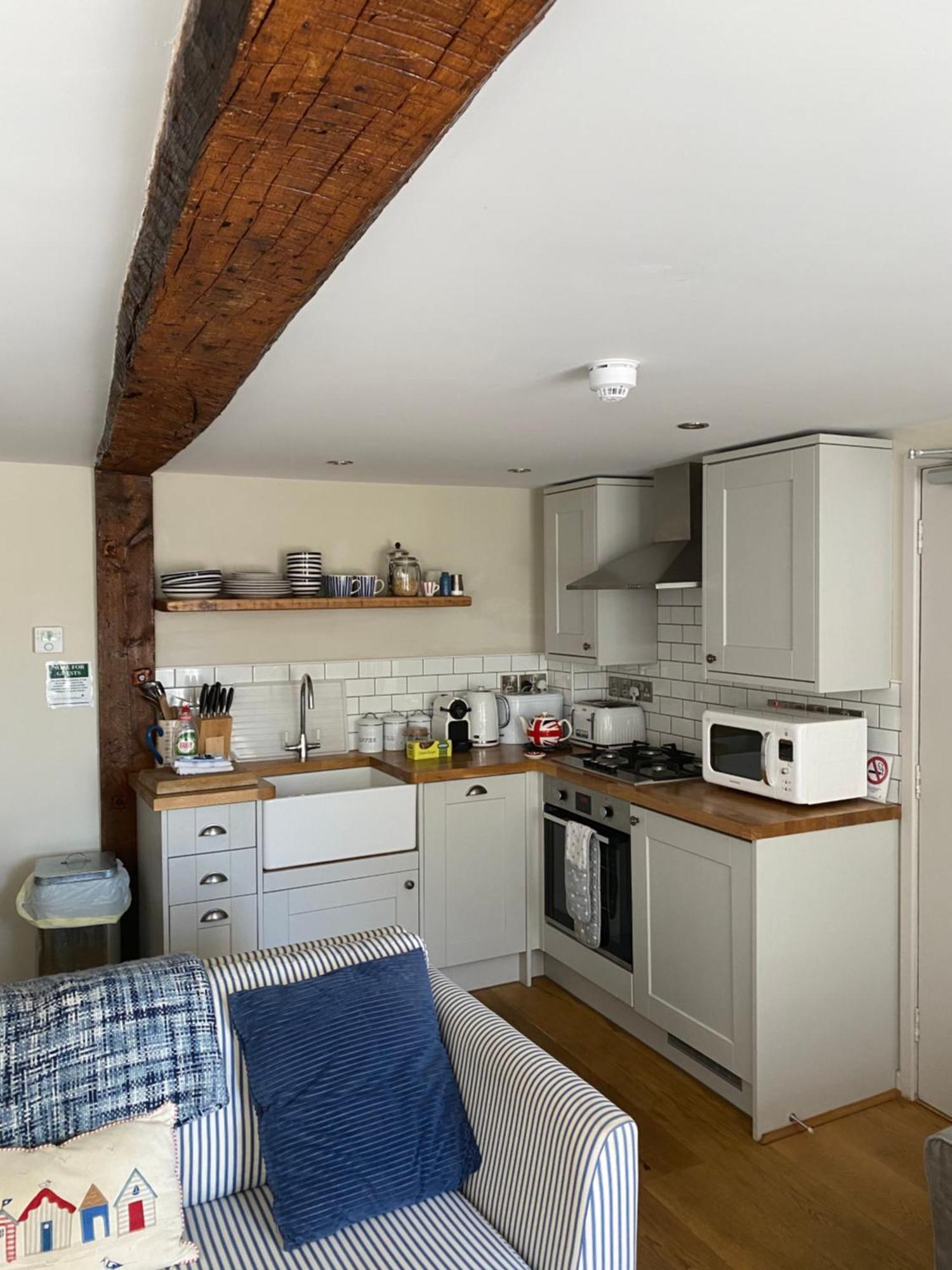 Monmouth House Apartments, Lyme Regis Old Town, Dog Friendly, Parking Extérieur photo